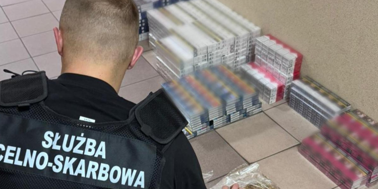 KAS zabezpieczyła nielegalne wyroby tytoniowe na targowiskach w Sieniawce i Bogatyni